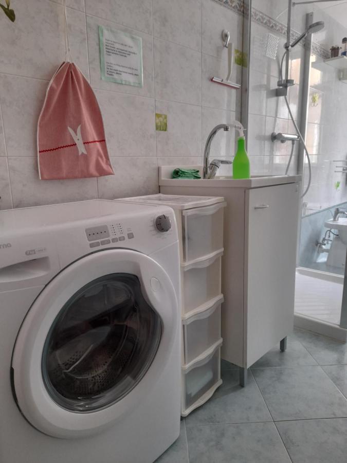 אסטי Appartamento Centrale Con Garage מראה חיצוני תמונה
