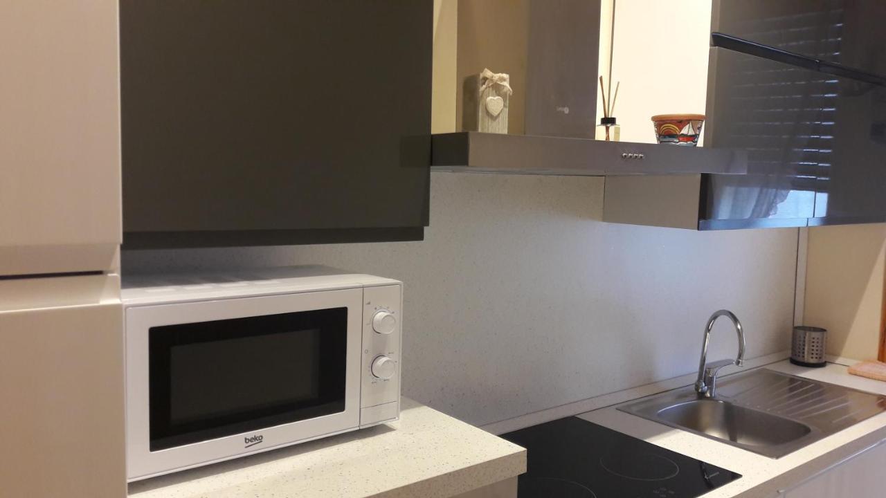 אסטי Appartamento Centrale Con Garage מראה חיצוני תמונה